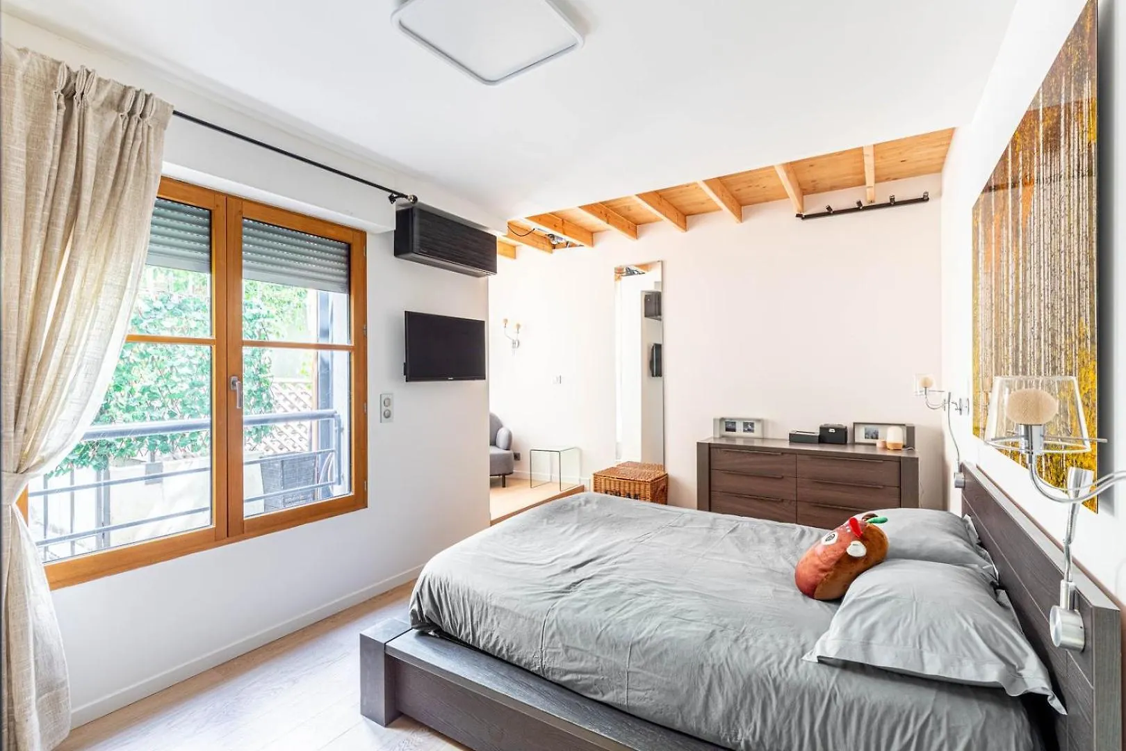 Apartament Guestready - Spacieux Apt. Avec Cour Privative Paryż