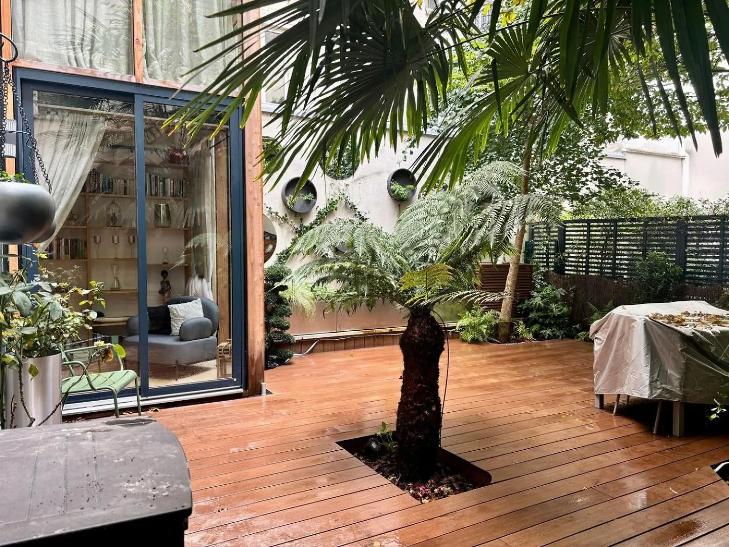 Guestready - Spacieux Apt. Avec Cour Privative Paryż